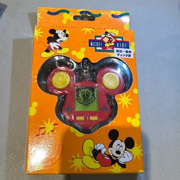 Mickey mouse tamagotchi style game - Picture 1 of 2